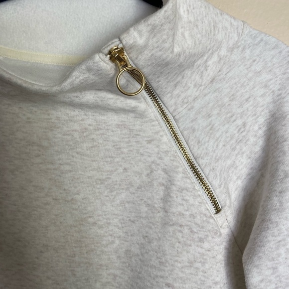 Athleta Cozy Karma Asym Pullover Fleece in Oatmeal size Small - Picture 4 of 9